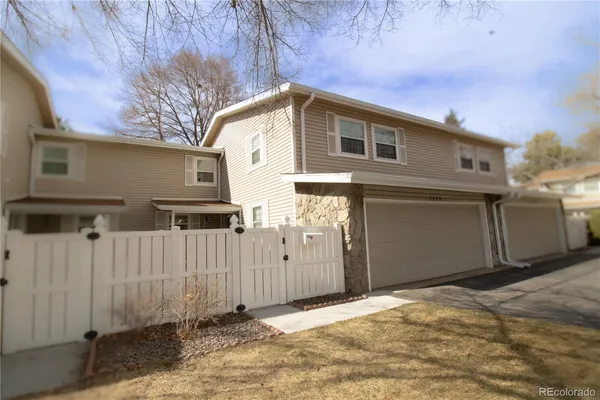 $412,500 | 2752 South Heather Gardens Way, Unit 13, Aurora, CO 80014