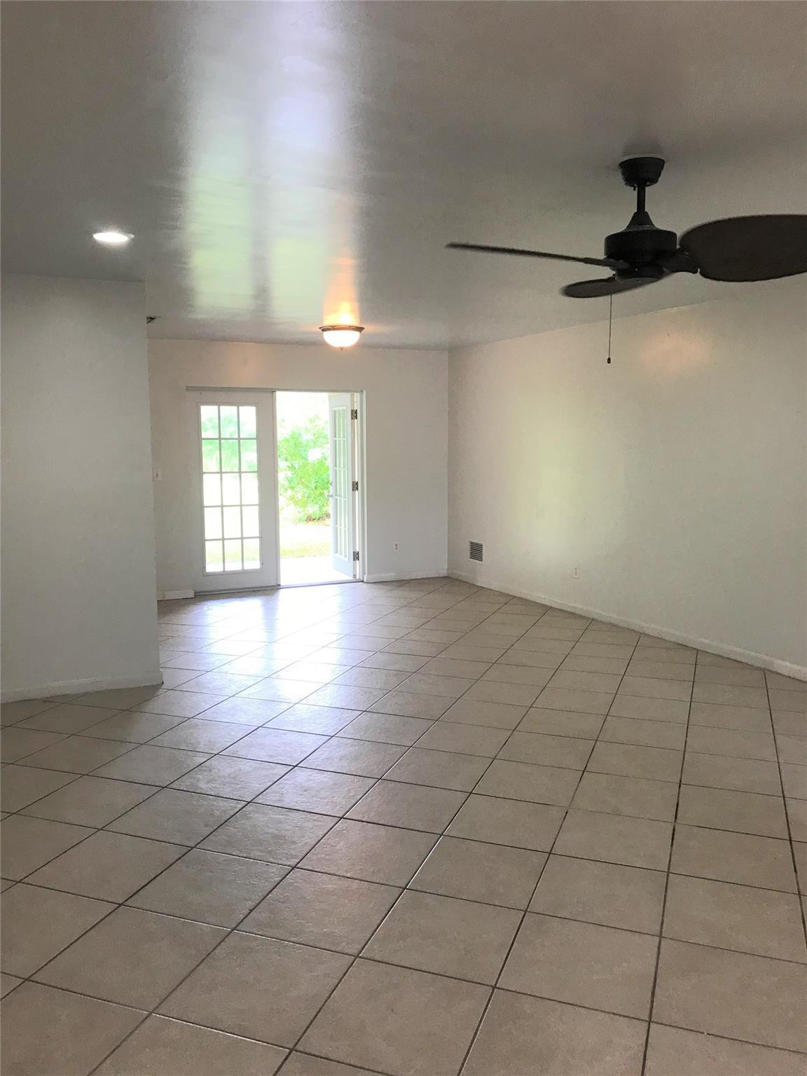 22666 Southwest 64th Way Boca Raton, FL 33428 - Photo 3 of 13 Photo 3