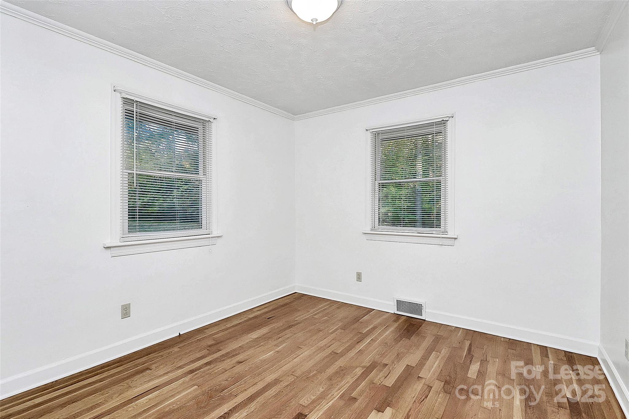 3685 Old Salisbury-Concord Road Concord, NC 28025 - Photo 20 of 33 an empty room with a window
