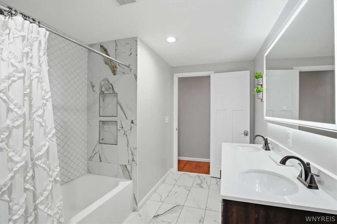 4130 Ransom Road Clarence, NY 14031 - Photo 18 of 50 Gallery Image 18