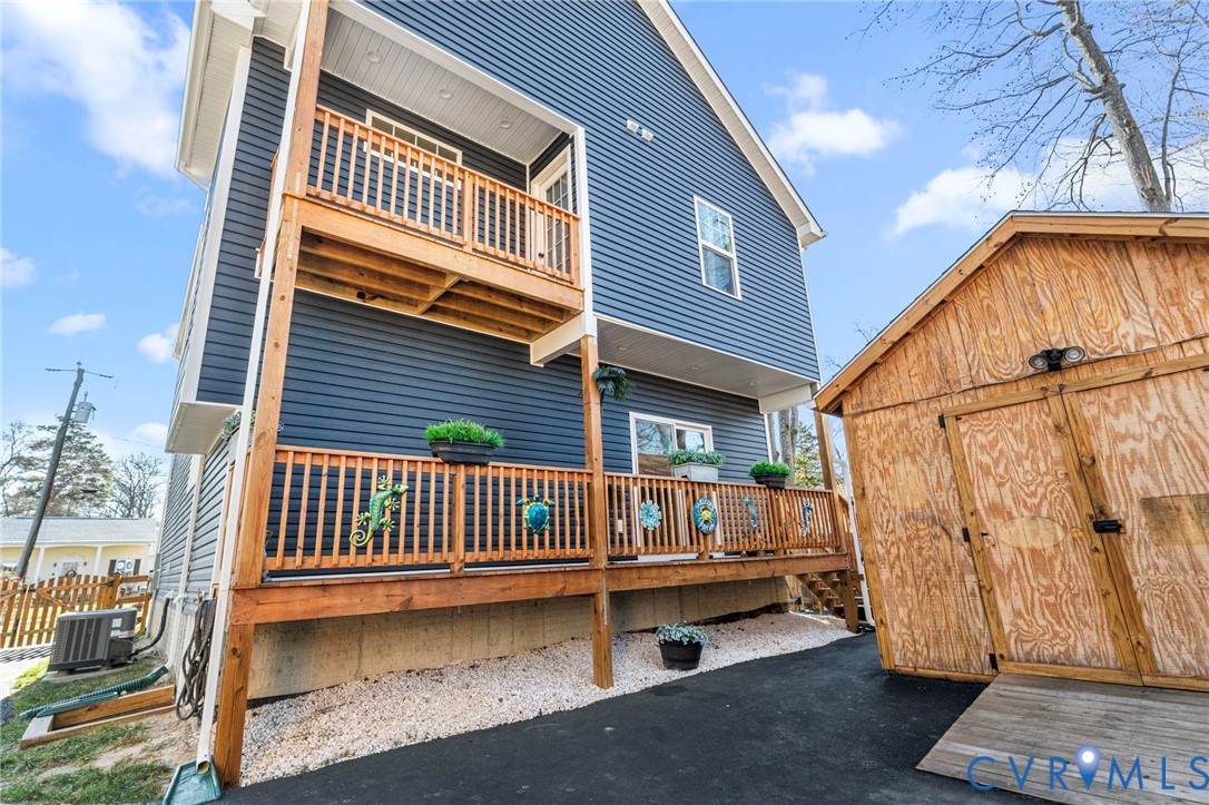 123 8th Street Colonial Beach, VA 22443 - Photo 38 of 40 a view of porch with a bench
