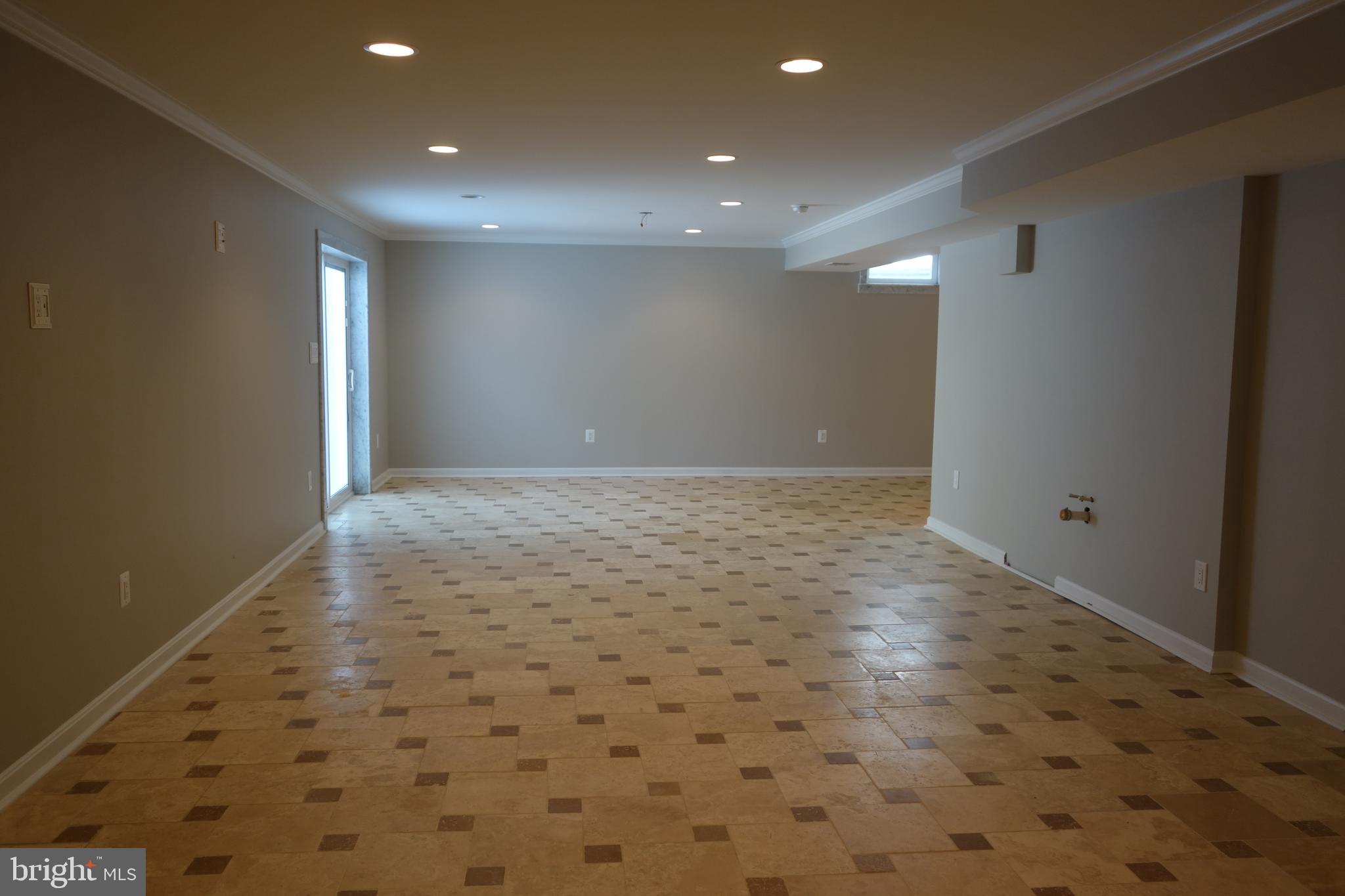 8196 Tenbrook Drive Gainesville, VA 20155 - Photo 42 of 51 a view of room