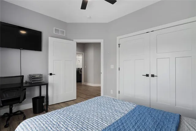 $889,000 | 816 Eve Orchid Drive, Greenwood, MO 64034