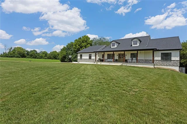 $889,000 | 816 Eve Orchid Drive, Greenwood, MO 64034