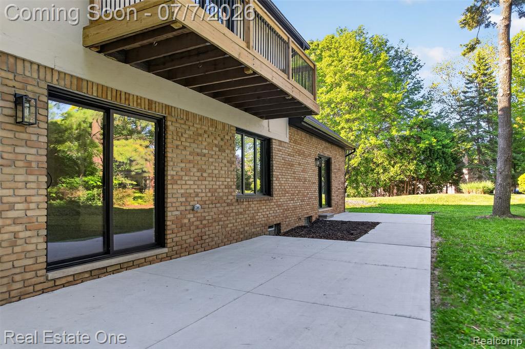 2141 Hickory Leaf Court North Rochester Hills, MI 48309 - Photo 65 of 71