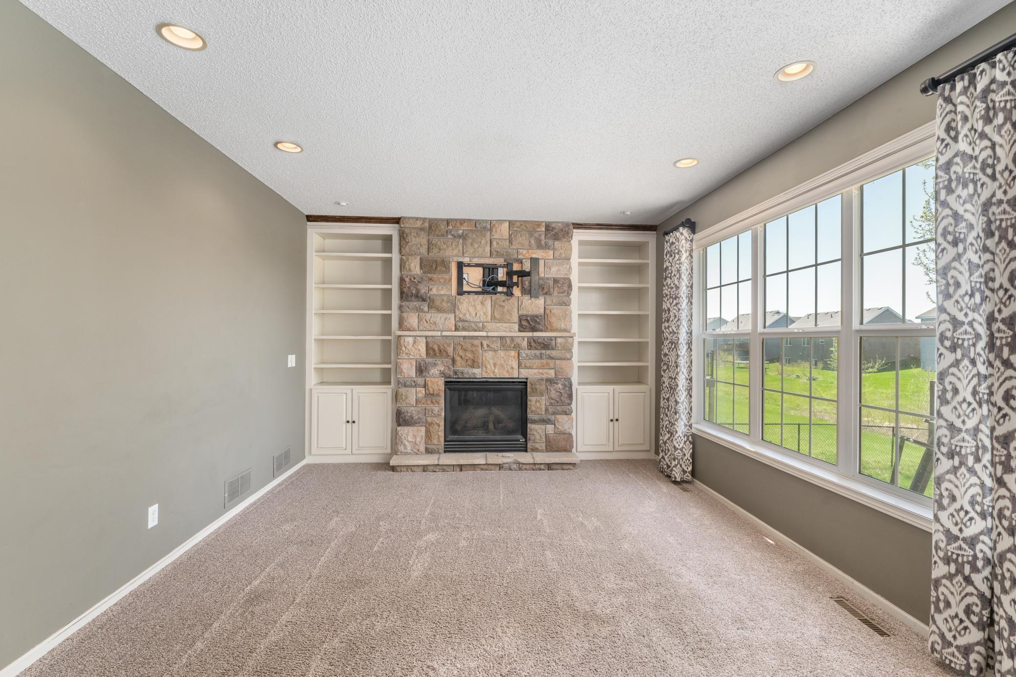 924 Ivy Hills Road Belle Plaine, MN 56011 - Photo 15 of 39
