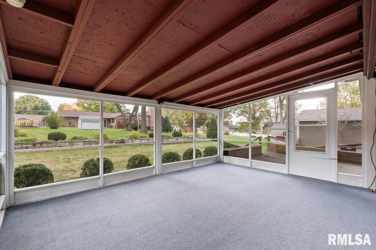 2706 Ridgewood Avenue Davenport, IA 52803 - Photo 30 of 65