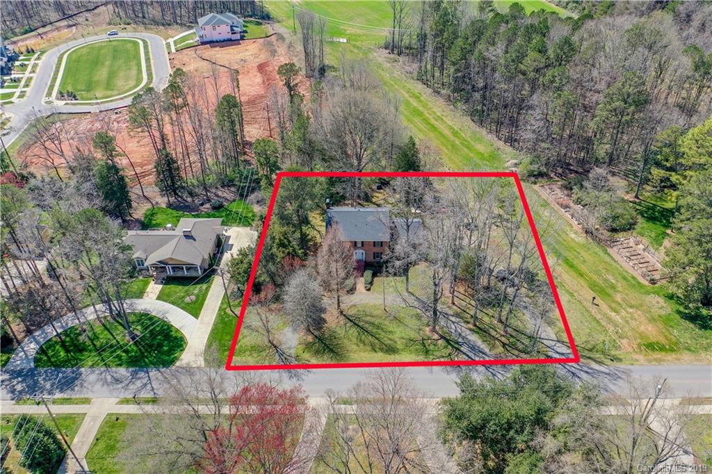450 Pine Road Davidson, NC 28036 - Photo 2 of 23 Gallery Image 2