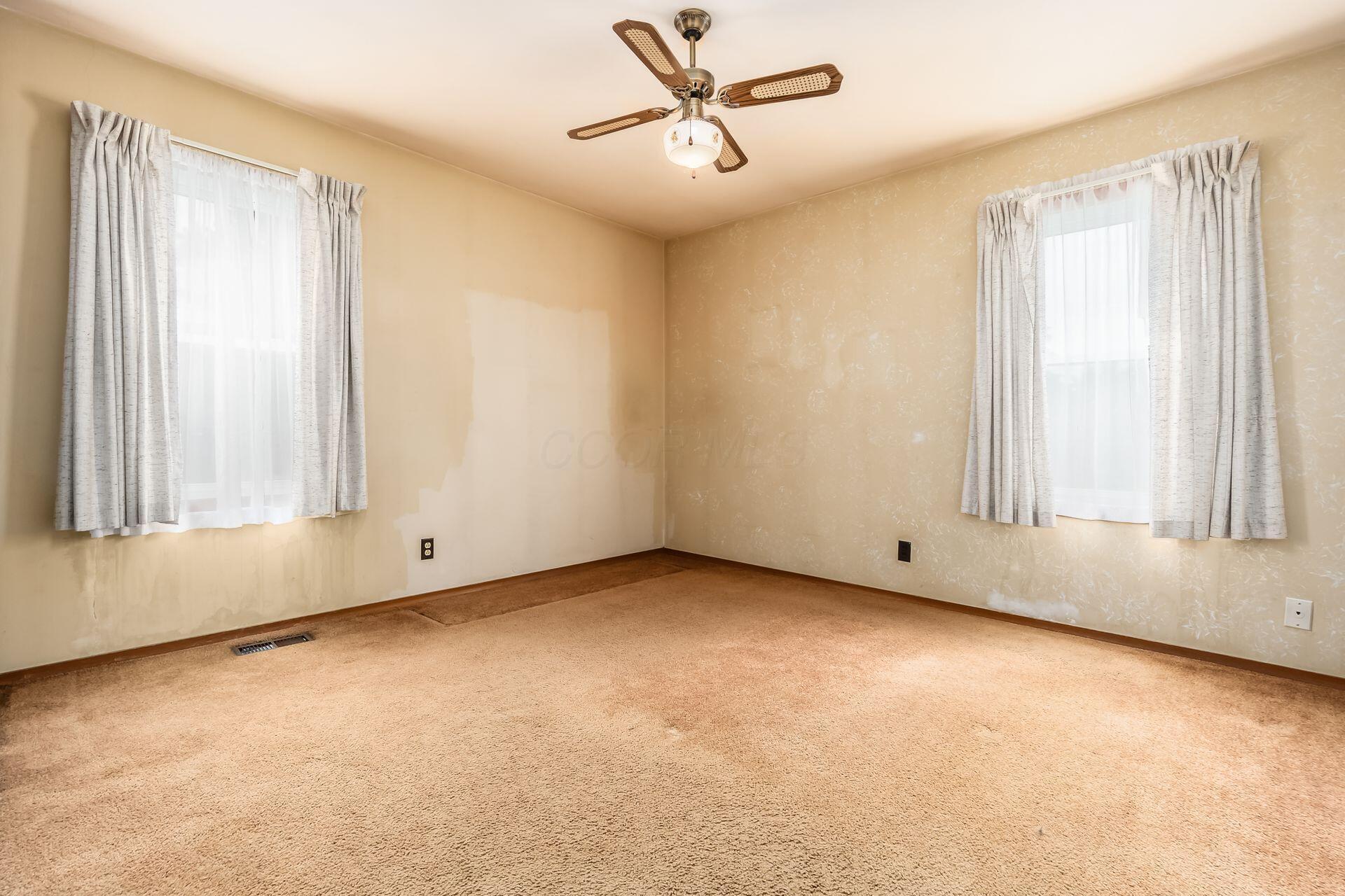 428 Daytona Road Columbus, OH 43228 - Photo 10 of 26 010_ Rd Columbus OH 43228 USA