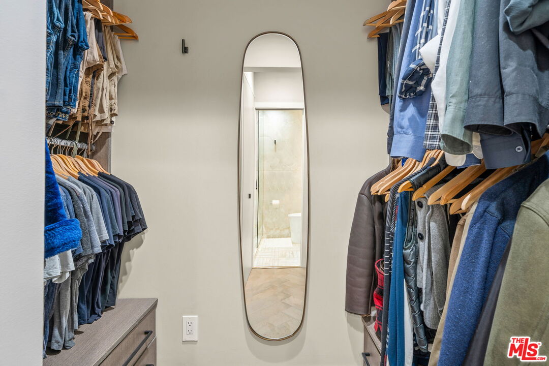 950 North Kings Road, Unit 233 West Hollywood, CA 90069 - Photo 12 of 18