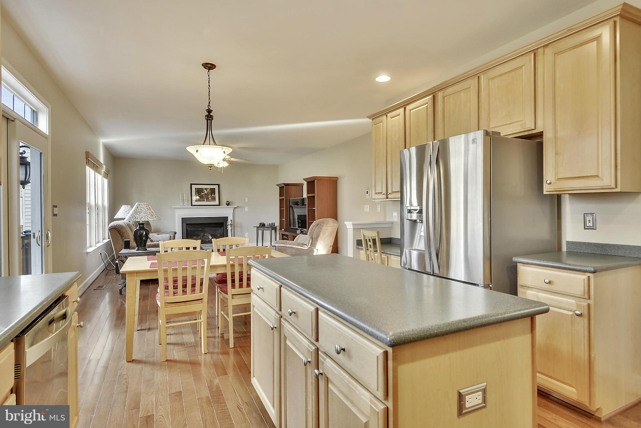 14311 Autumn Crest Road Boyds, MD 20841 - Photo 10 of 30 Kitchen with Stainless Steel Appliances