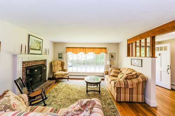 5 Paddock Lane Hamilton, MA 01982 - Photo 6 of 17