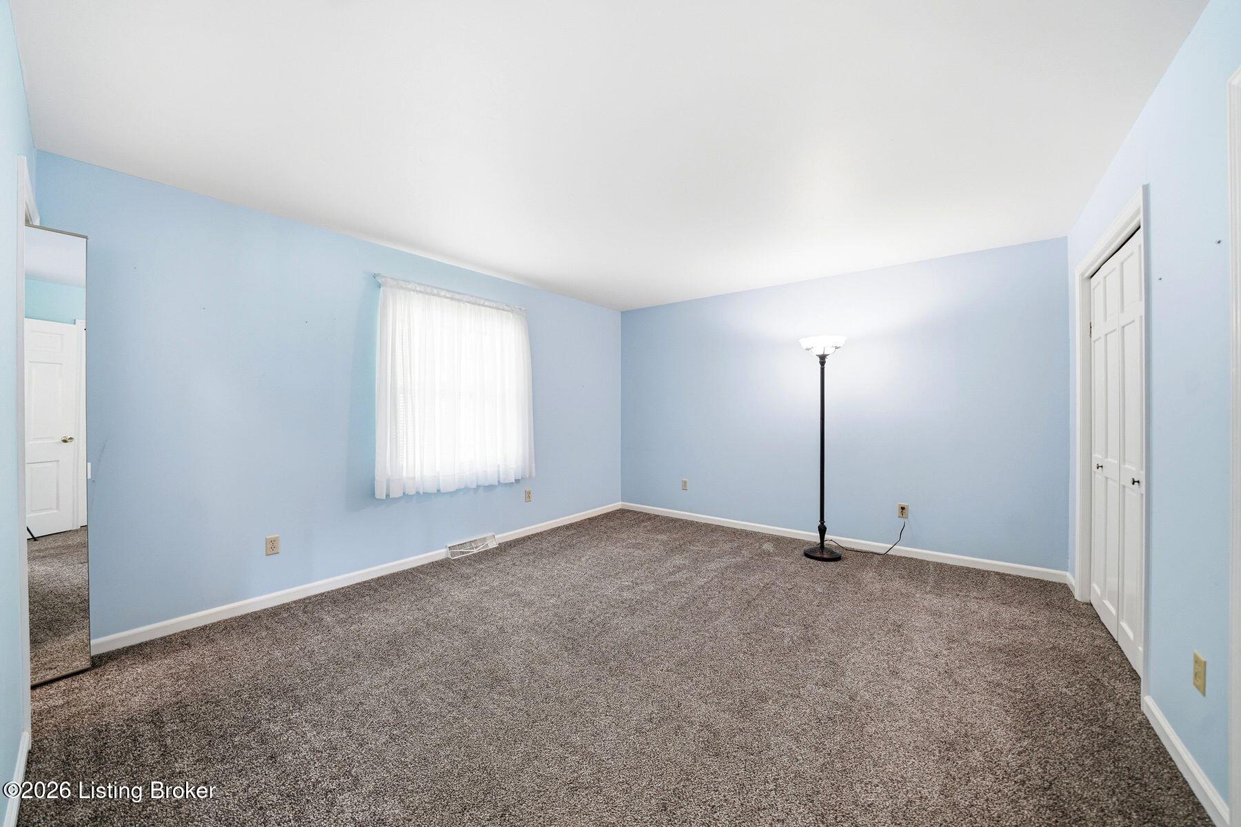 2227 Lock Road Carrollton, KY 41008 - Photo 14 of 38 photo_online_023