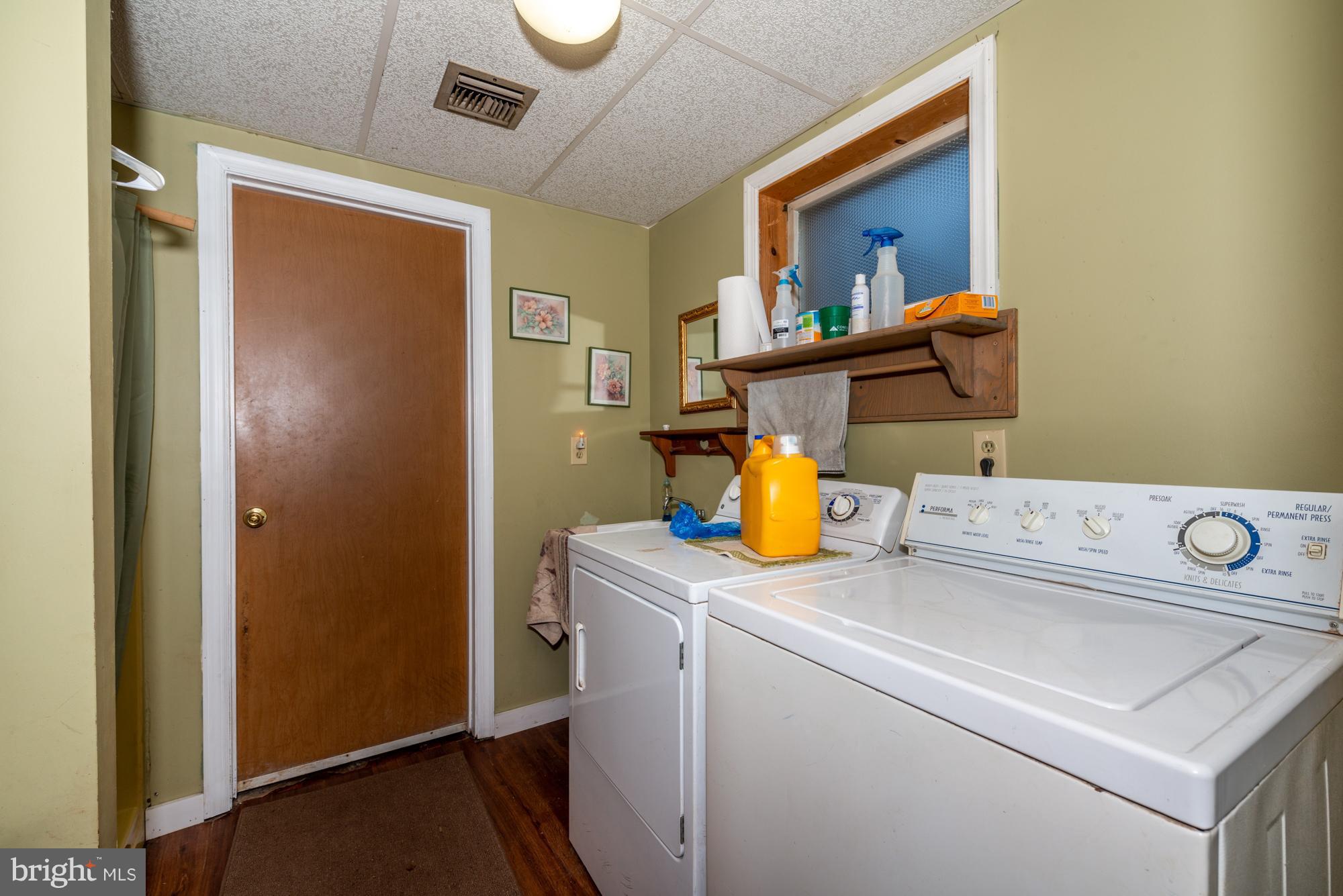 180 Wollups Hill Road Denver, PA 17517 - Photo 20 of 23 Laundry