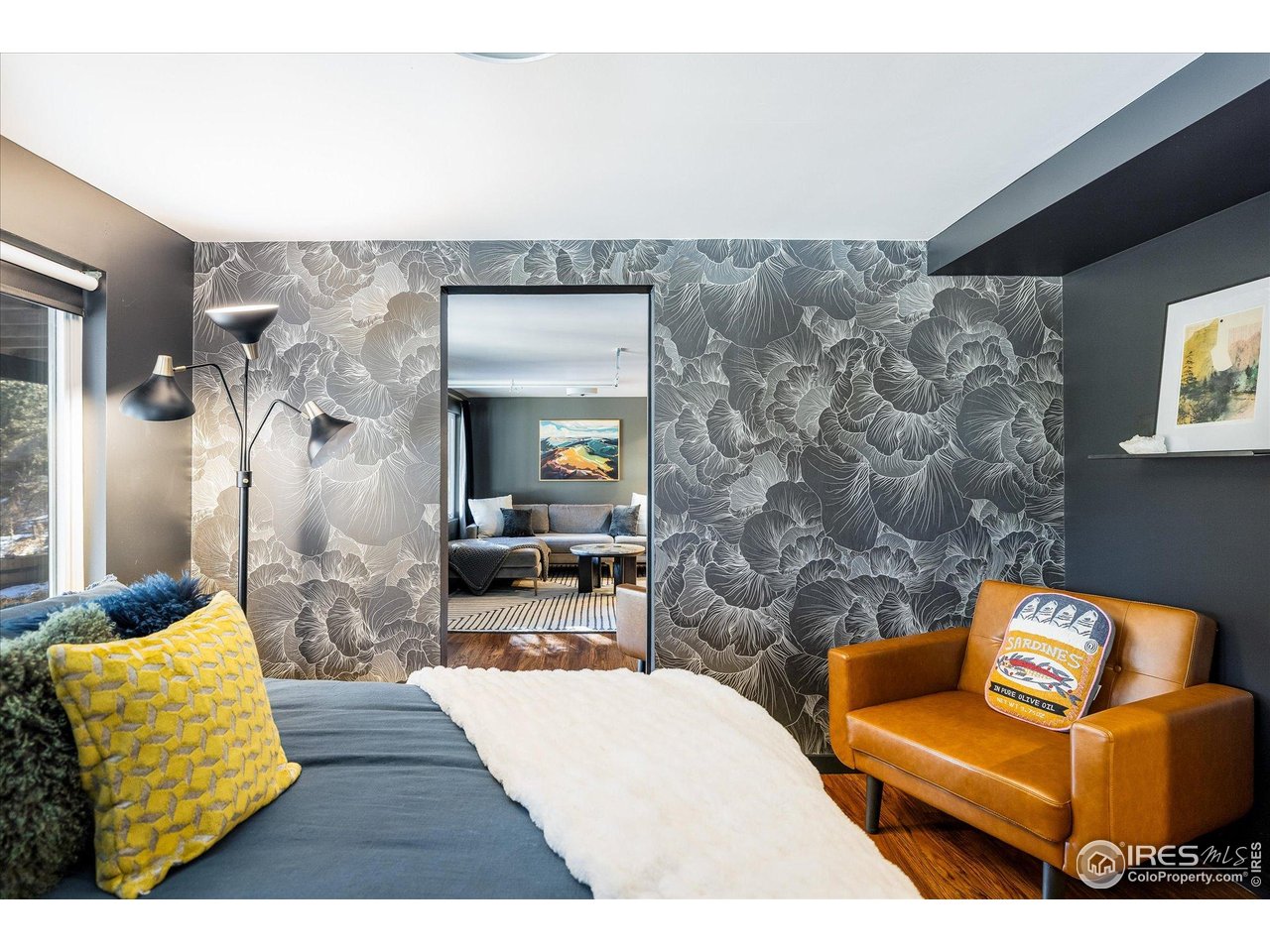 781 Cold Springs Road Boulder, CO 80302 - Photo 22 of 36 a living room with furniture