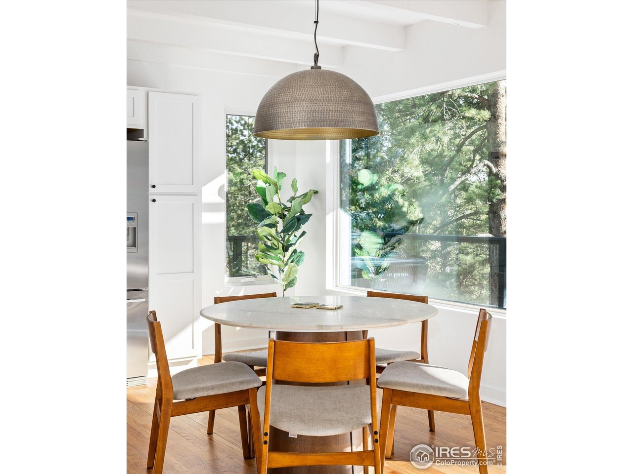 781 Cold Springs Road Boulder, CO 80302 - Photo 4 of 36 a living room with furniture and a window