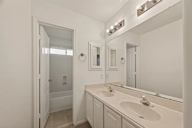 $2,800 | 3804 Dunlavy Drive, Pearland, TX 77581