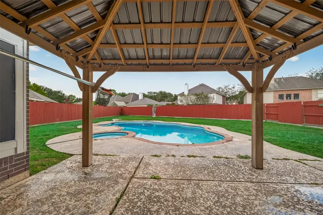 $2,800 | 3804 Dunlavy Drive, Pearland, TX 77581