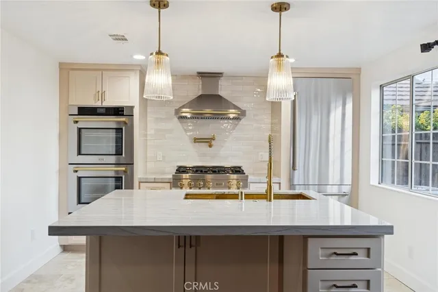 $725,000 | 19725 Collins Road, Canyon Country, CA 91351