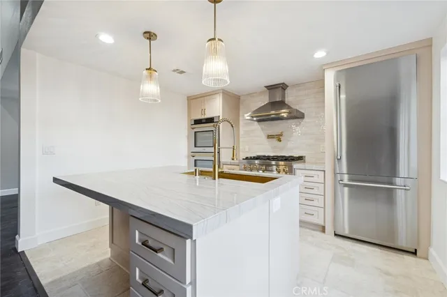 $725,000 | 19725 Collins Road, Canyon Country, CA 91351