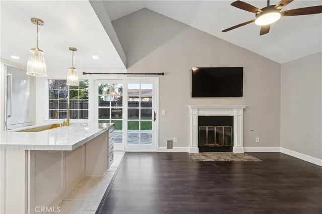 $725,000 | 19725 Collins Road, Canyon Country, CA 91351