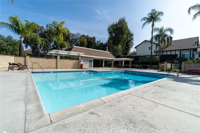 $725,000 | 19725 Collins Road, Canyon Country, CA 91351