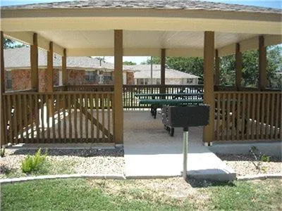 $681 | 806 North Rhomberg Street, Burnet, TX 78611
