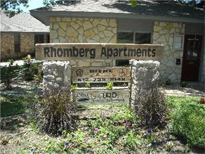 $681 | 806 North Rhomberg Street, Burnet, TX 78611