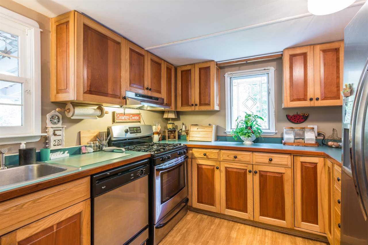 2068 South Road Williston, VT 05495 - Photo 2 of 30