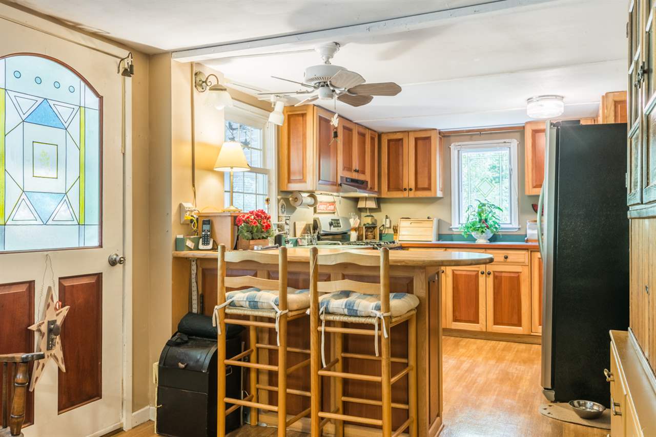 2068 South Road Williston, VT 05495 - Photo 4 of 30