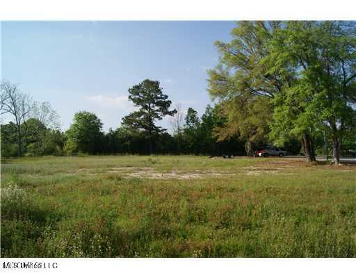 9058 Woolmarket Road Biloxi, MS 39532 - Photo 2 of 6 20210824060958335221000000-o