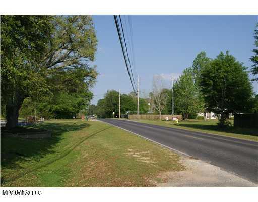 9058 Woolmarket Road Biloxi, MS 39532 - Photo 3 of 6 20210824061007460180000000-o