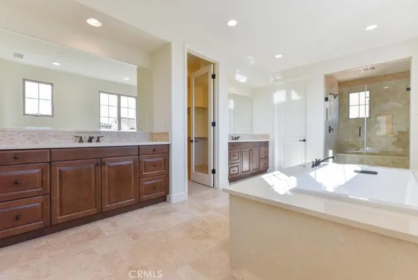 $9,500 | 8 Last Bloom, Irvine, CA 92602