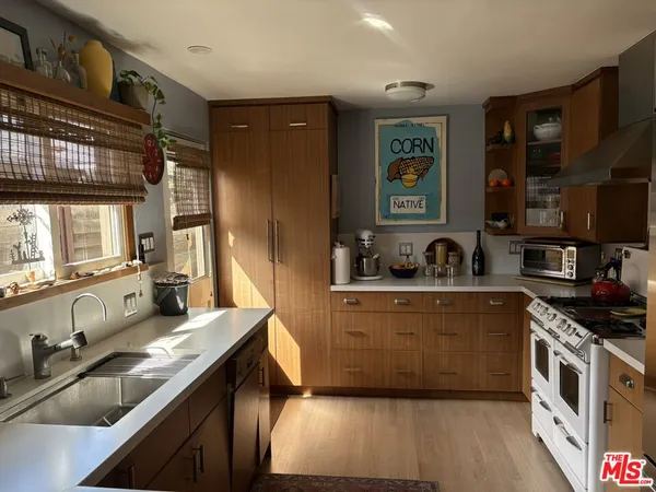 $10,000 | Undisclosed Address, Venice, CA 90291