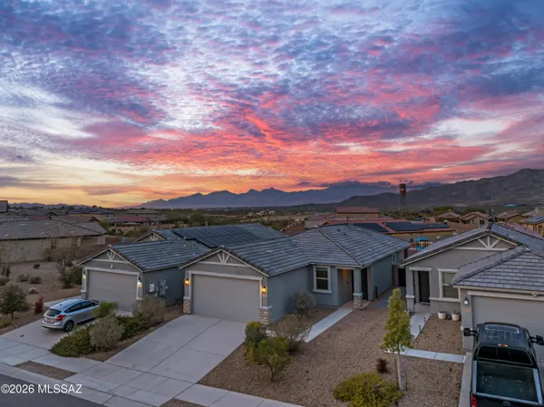 $379,990 | 13149 East Iron Chief Drive, Tucson, AZ 85747