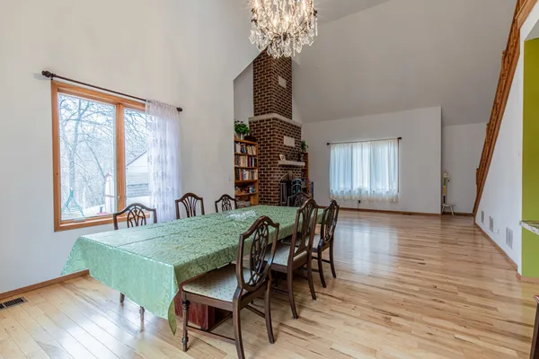 $490,000 | 60 Fairoaks Drive, Putnam, IL 61560