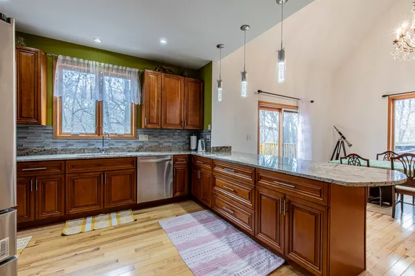 $490,000 | 60 Fairoaks Drive, Putnam, IL 61560