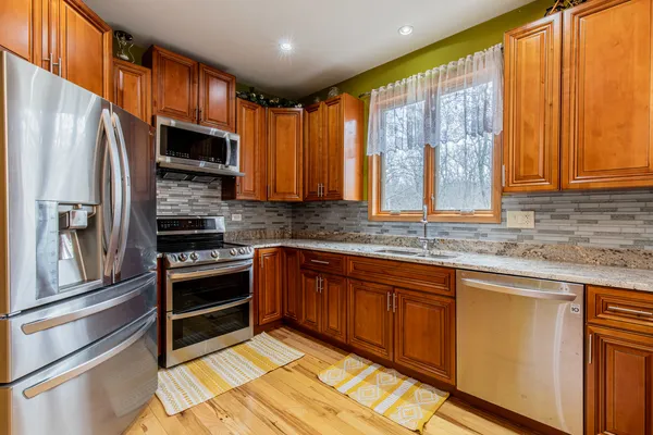 $490,000 | 60 Fairoaks Drive, Putnam, IL 61560