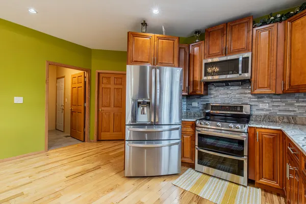 $490,000 | 60 Fairoaks Drive, Putnam, IL 61560