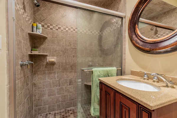 $490,000 | 60 Fairoaks Drive, Putnam, IL 61560