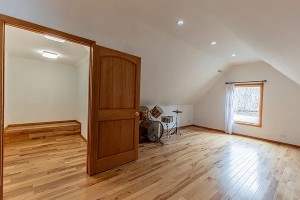 $490,000 | 60 Fairoaks Drive, Putnam, IL 61560