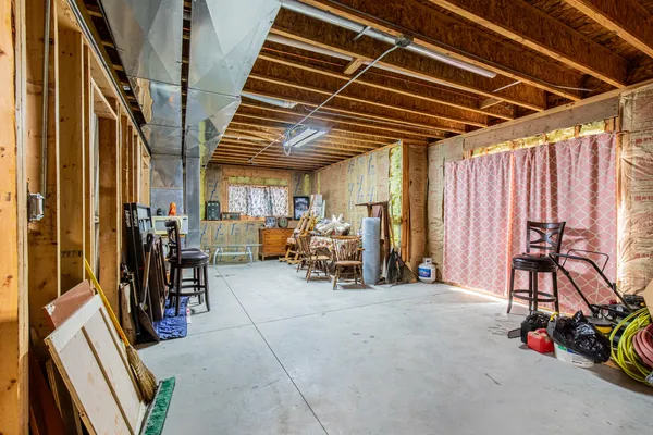 $490,000 | 60 Fairoaks Drive, Putnam, IL 61560