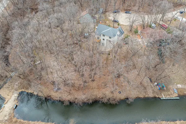 $490,000 | 60 Fairoaks Drive, Putnam, IL 61560