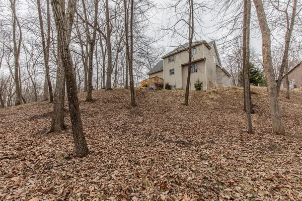 $490,000 | 60 Fairoaks Drive, Putnam, IL 61560