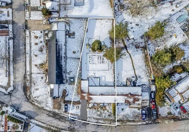 $599,900 | 741 Hamilton Avenue, Westhampton Beach, NY 11978