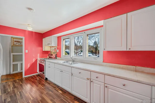 $599,900 | 741 Hamilton Avenue, Westhampton Beach, NY 11978