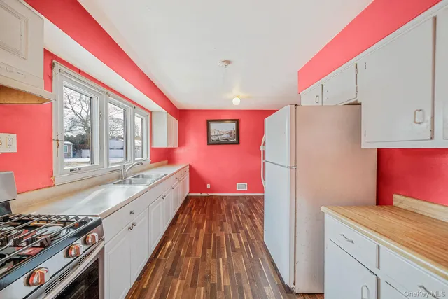 $599,900 | 741 Hamilton Avenue, Westhampton Beach, NY 11978