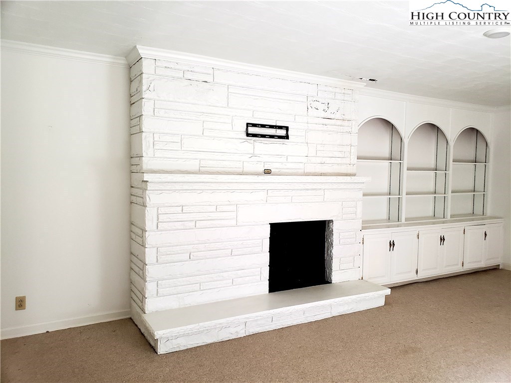 322 Woodrow Bare Road Laurel Springs, NC 28644 - Photo 4 of 26 Gallery Image 4