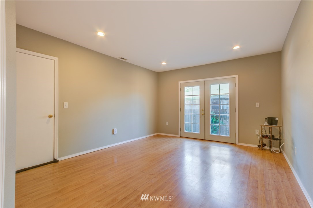 2028 Aberdeen Place Southeast Renton, WA 98055 - Photo 15 of 24 Gallery Image 15