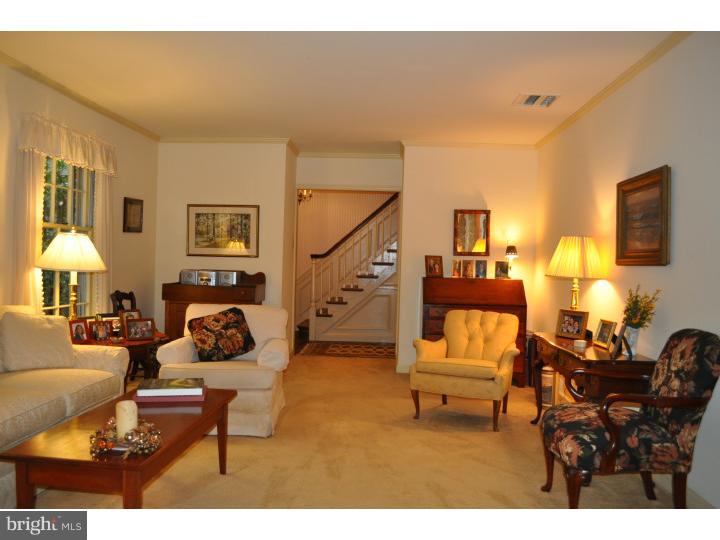 174 Grubb Road Malvern, PA 19355 - Photo 5 of 25 Living Room